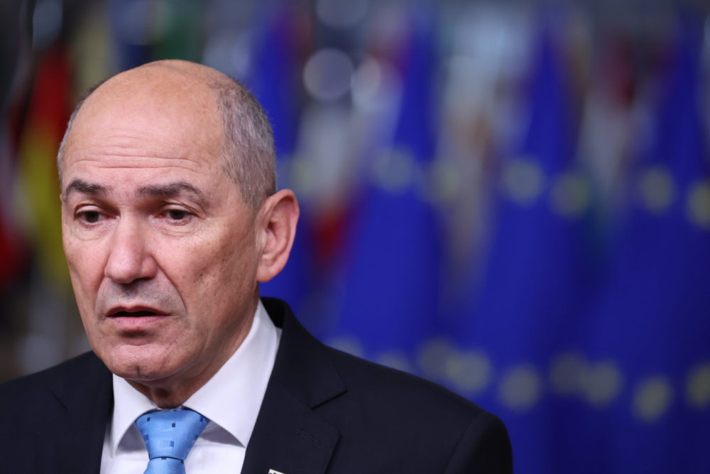 Szlovénia visszaküldi diplomatáit Kijevbe