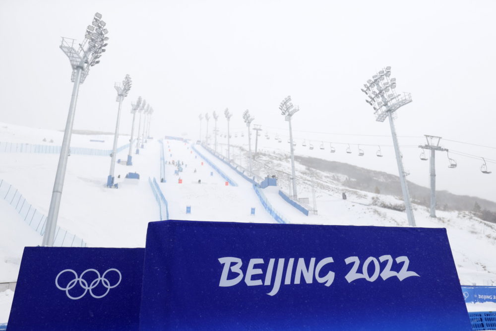 Kékesi Márton és Tóth Zita alpesi sízők viszik a magyar zászlót Pekingben