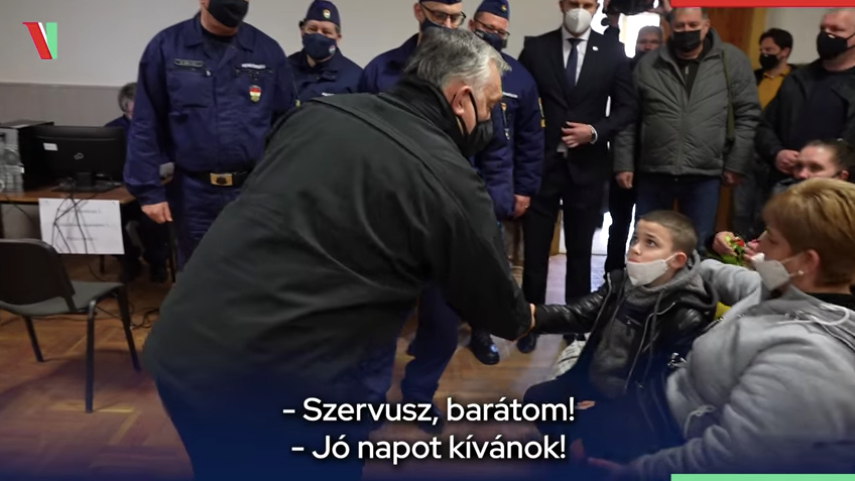 Orbán Viktor kárpátaljai magyar menekültekkel találkozott