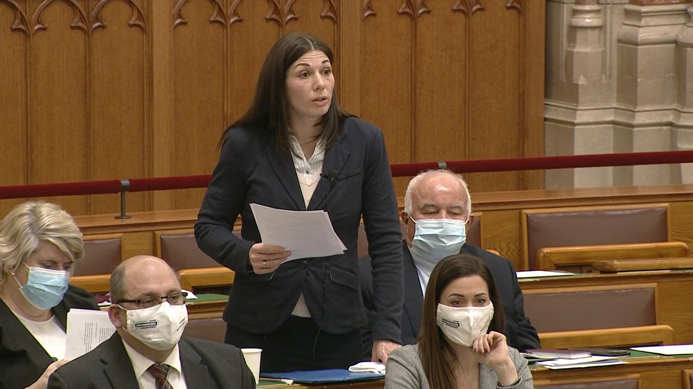 Adatokkal tette helyre Bősz Anettet Orbán Balázs