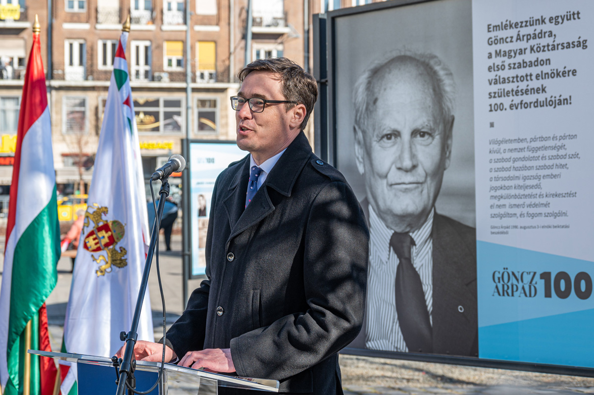 Újabb pótcselekvés Karácsony részéről