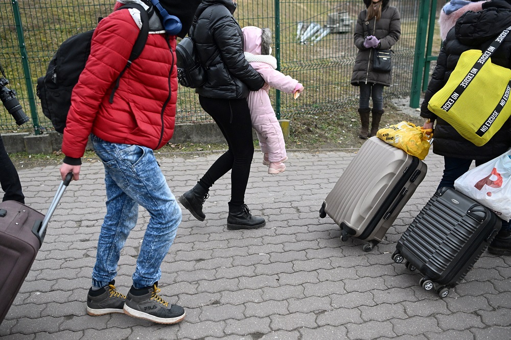 Csütörtök óta százezren érkeztek Ukrajnából Lengyelországba