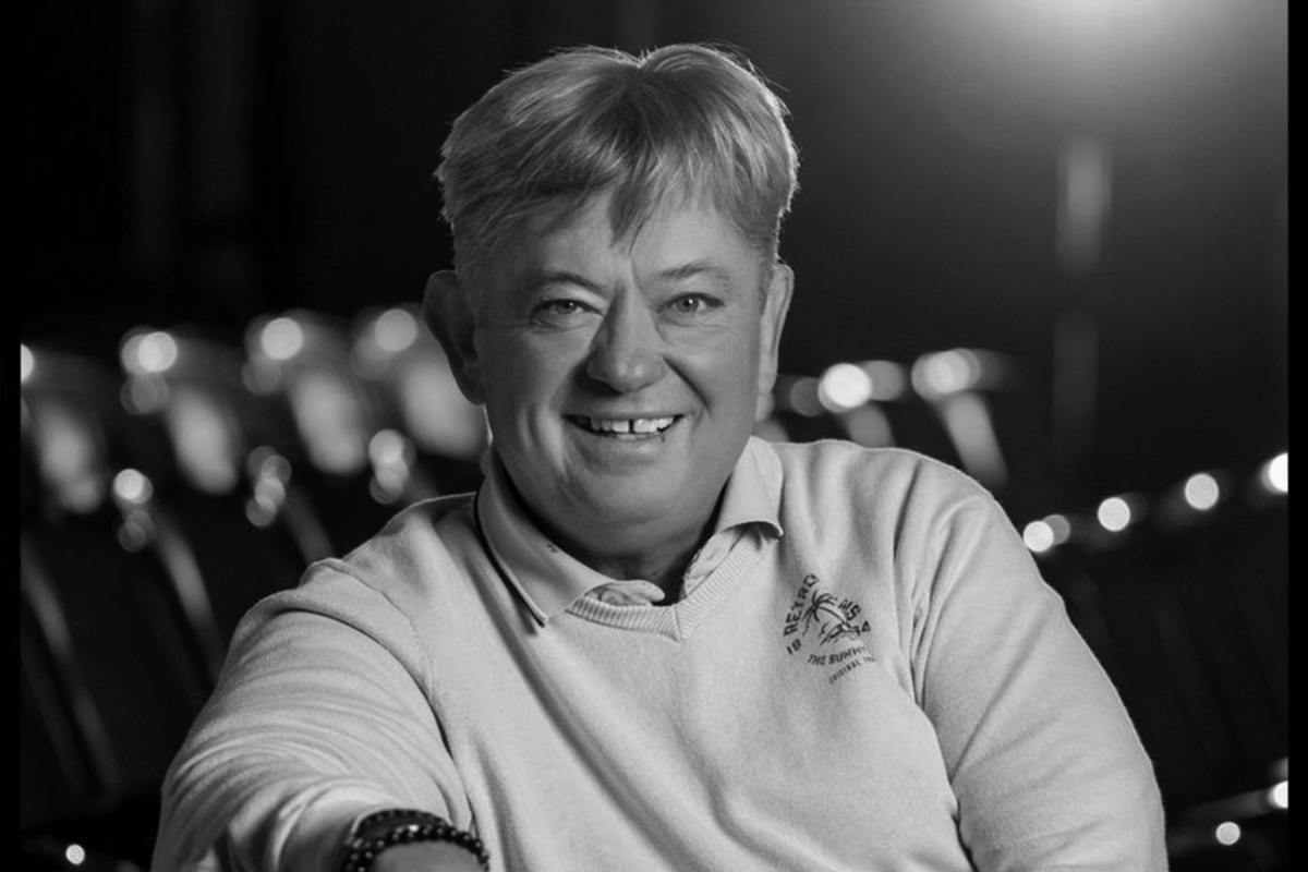 Elhunyt Lippai László