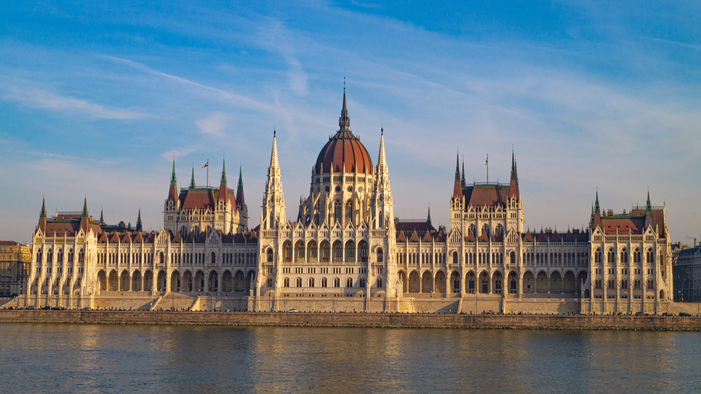 Megkezdi utolsó ülésszakát a jelenlegi parlament