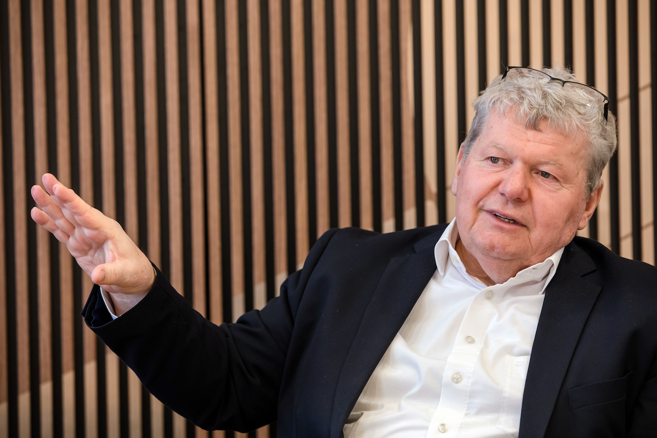 Süli János: Nem érintheti a nukleáris ipart a háború