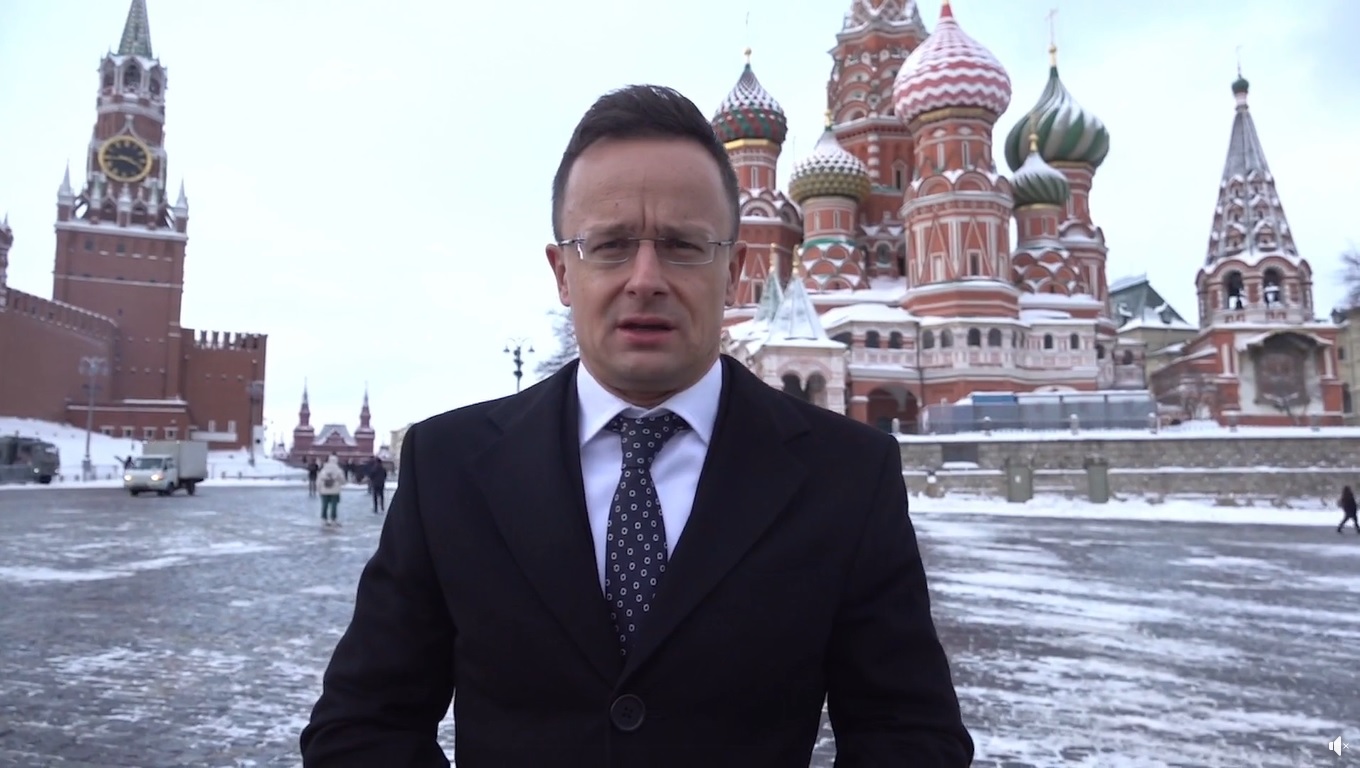 A magyar kormány célja a párbeszéd erősítése Kelet és Nyugat között