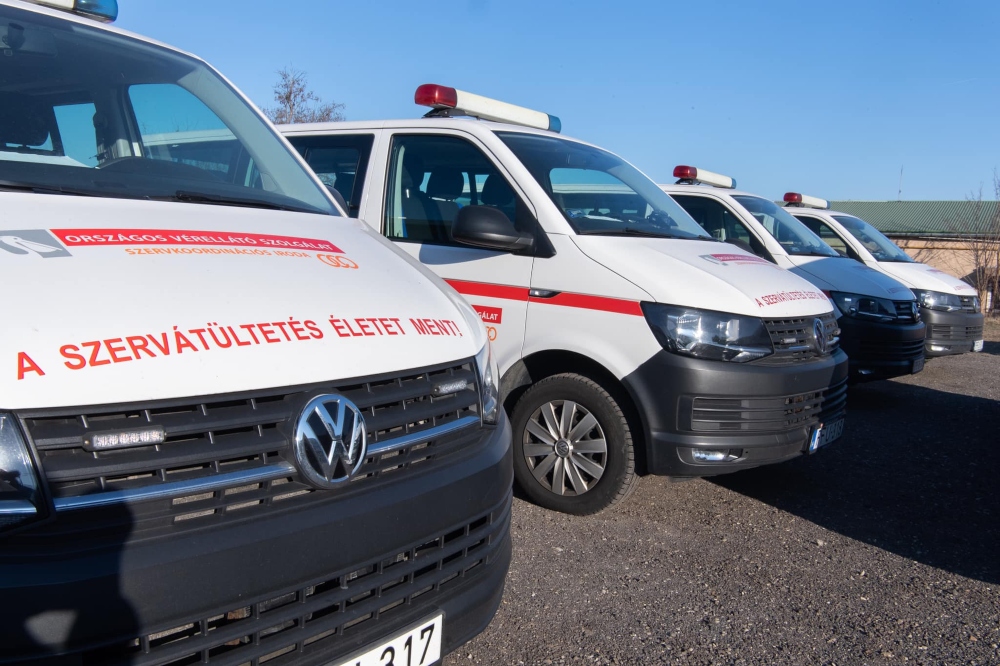 Tízezer vérvételi zsákot küld Magyarország Ukrajnának