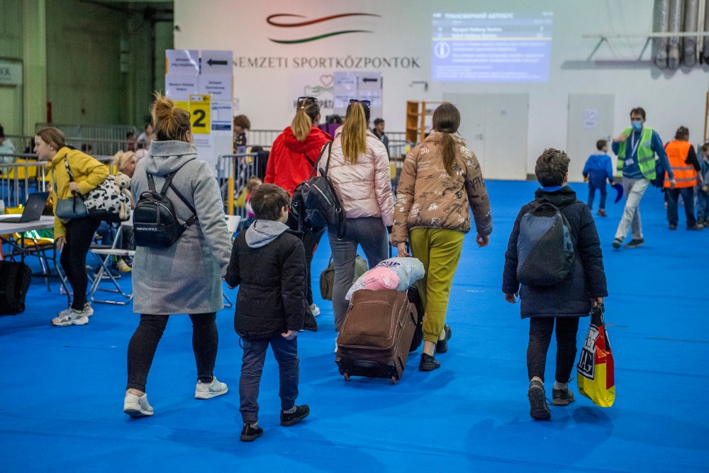 Több mint ötezren érkeztek szombaton Ukrajnából