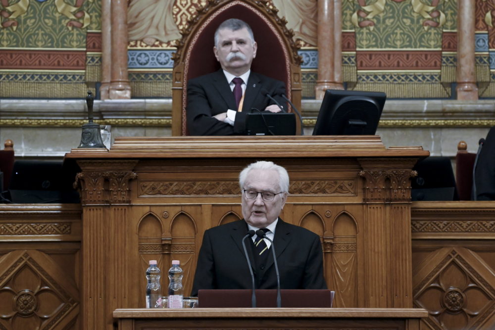 Politikai beszédet tartott Róna Péter