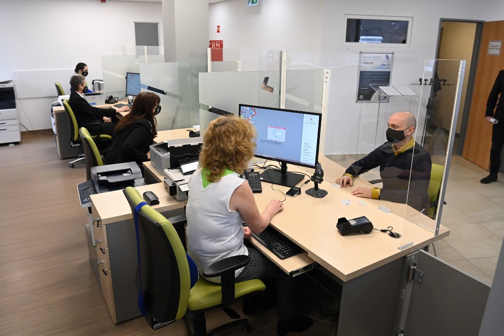 Ügyeletet tartanak a választási hétvégén a kormányablakok