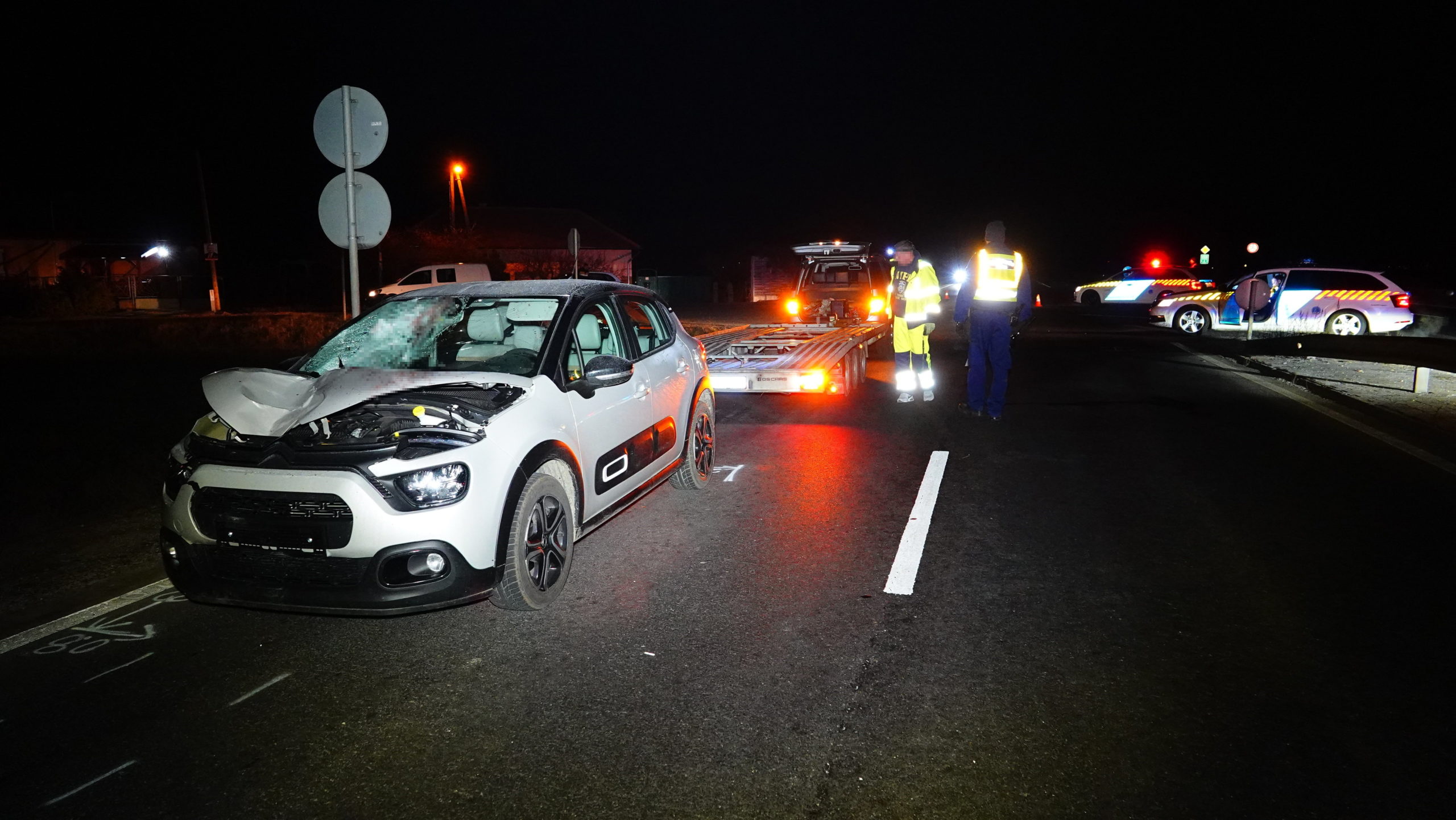 Gyalogost gázolt el el személygépkocsi Szajolnál