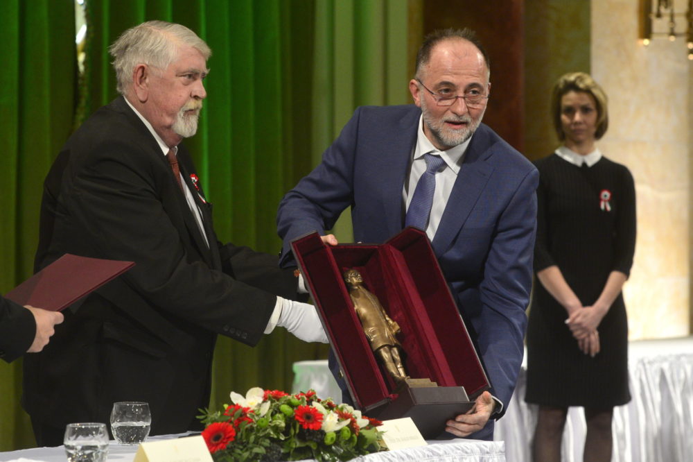 Kásler Miklós állami kitüntetéseket, művészeti díjakat adott át