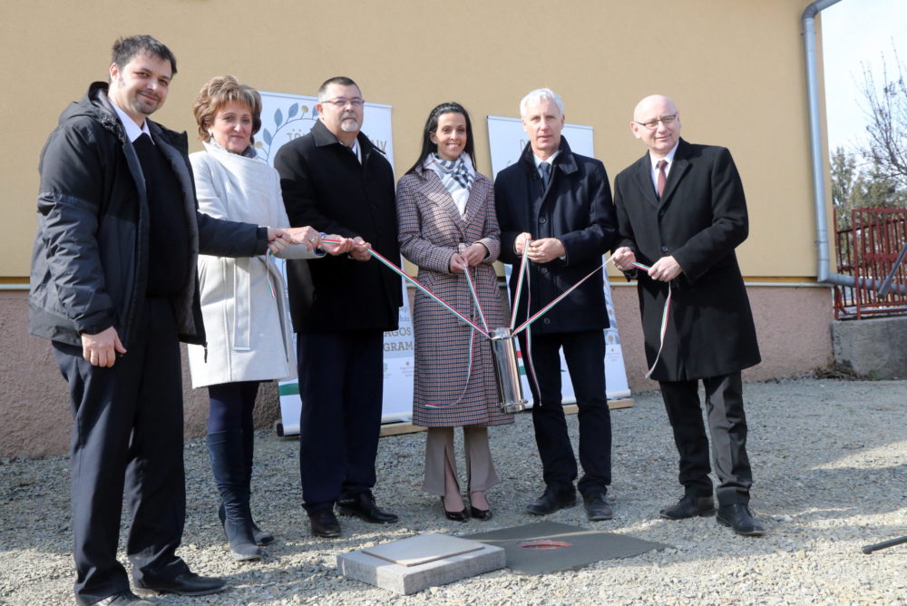 Letették a szerencsi református óvoda alapkövét