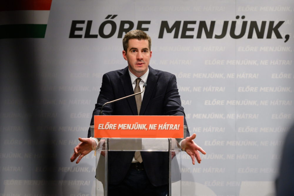Fidesz-KDNP: Kudarcos múlt vagy sikeres jövő között kell dönteni