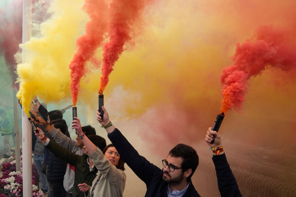 Százezrek tüntettek az elszabadult árak miatt Madridban