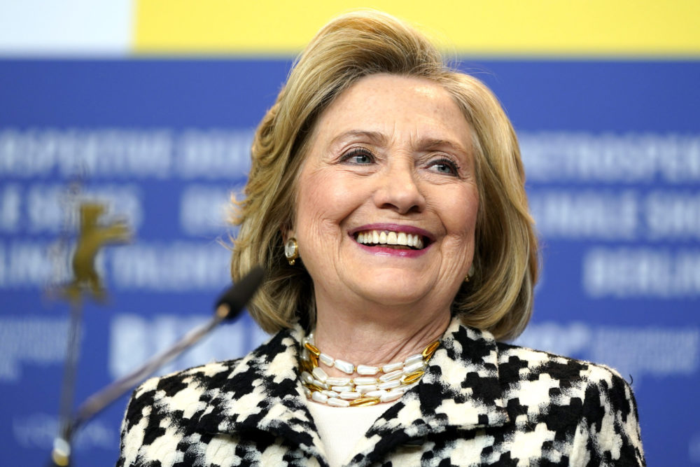 Megbüntették Clinton választási kampánycsapatát és a Demokrata Pártot