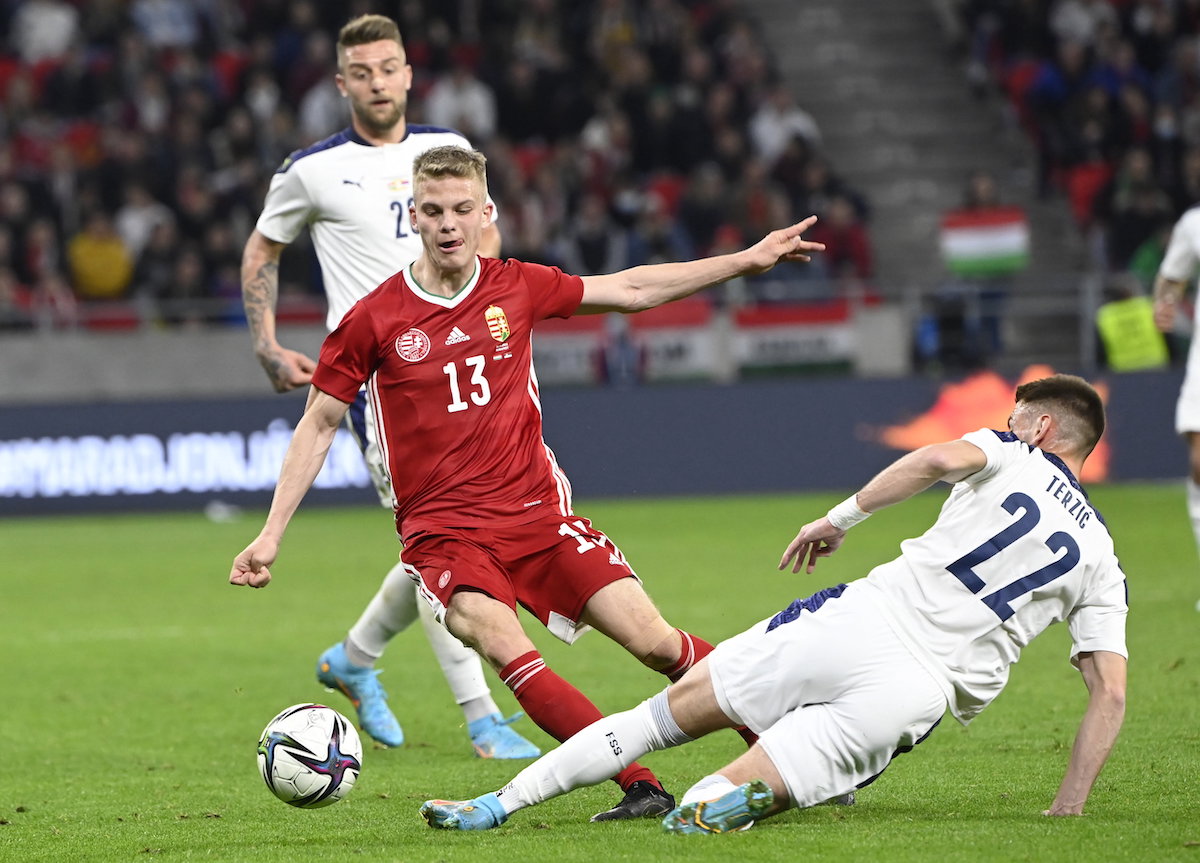 Két újoncot avatott, balszerencsés vereséget szenvedett a válogatott