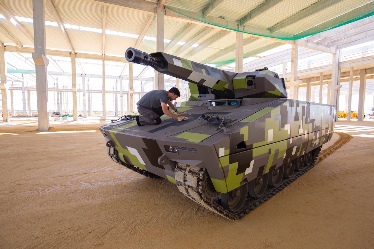 A hadiipar lehet a mentőöv