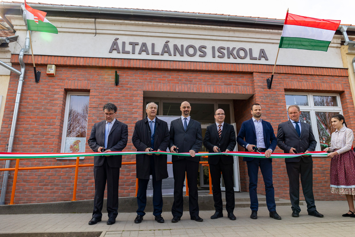 Csaknem ezermilliárd forintból újultak meg köznevelési intézmények
