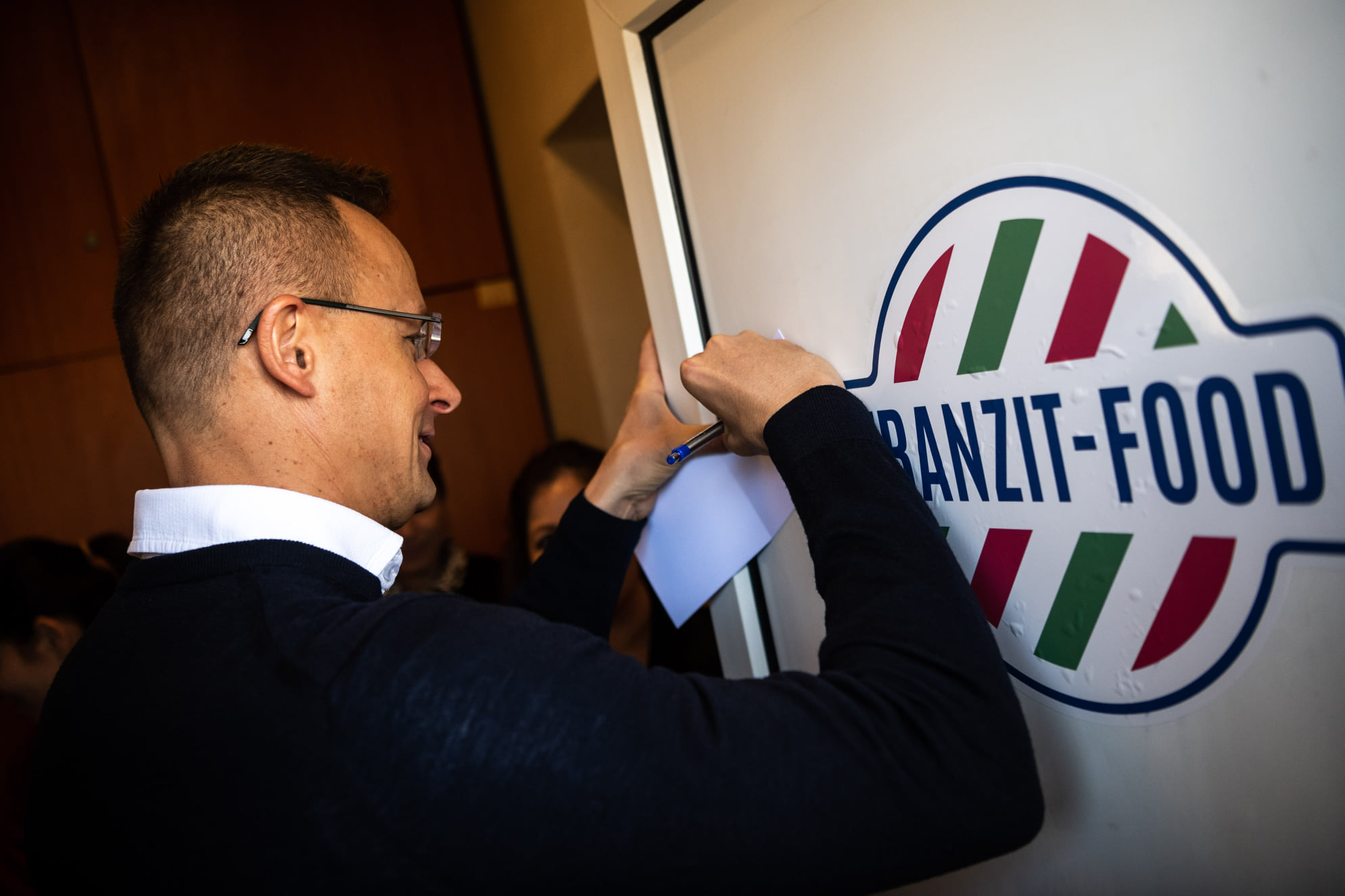 Szijjártó Péter: stratégiai kérdéssé vált az élelmiszerellátás