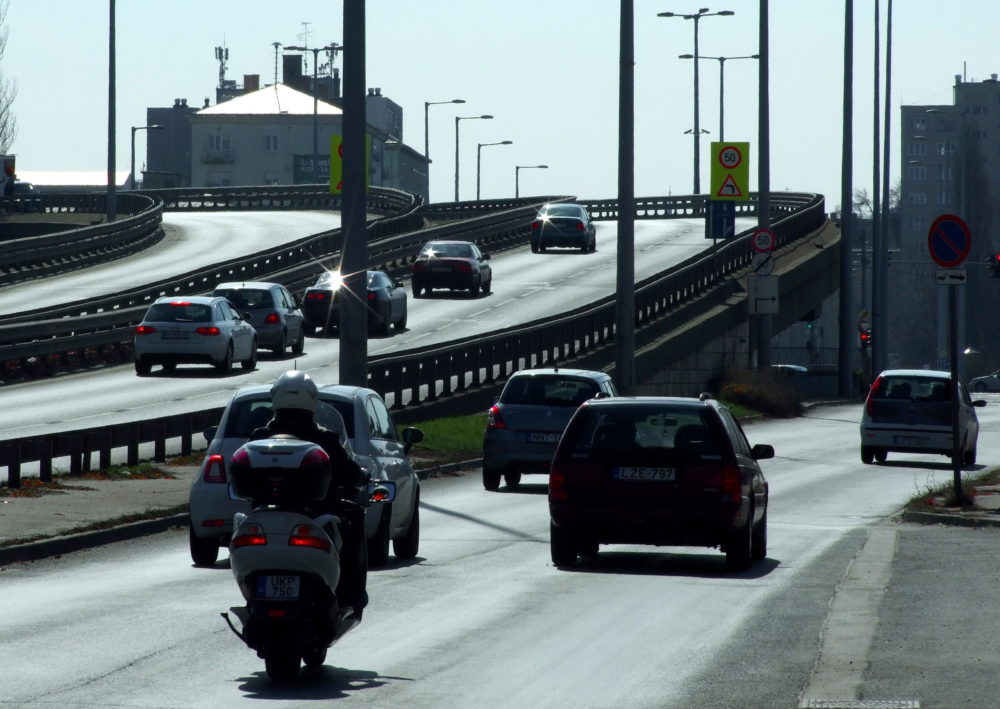 Hétvégén mossák az Árpád hidat, korlátozzák a forgalmat