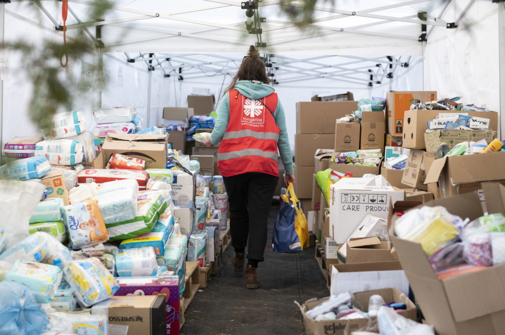 Újabb segélyszállítmányokat indítanak Kárpátaljára katolikus szervezetek