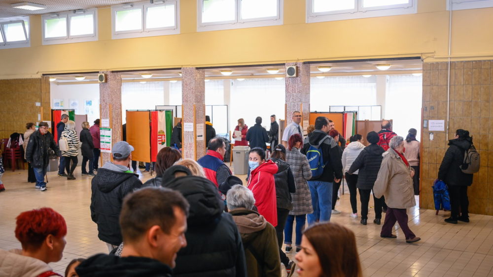 Csaknem 63 százalékos volt a részvételi arány 17 óráig