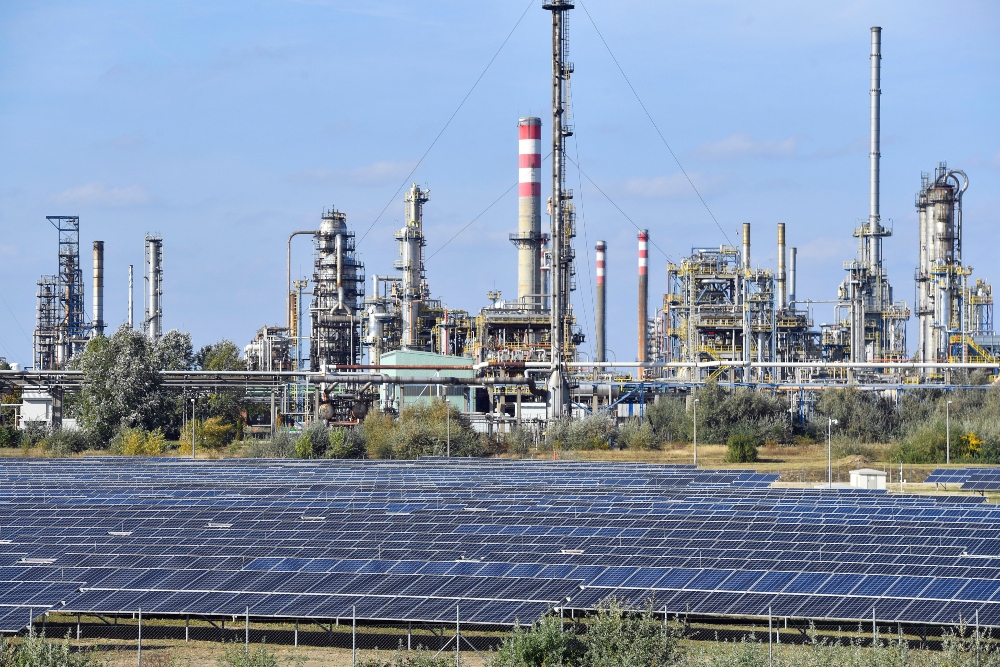 Hernádi Zsolt: Nem lehet egyik napról a másikra leválni az orosz kőolajról