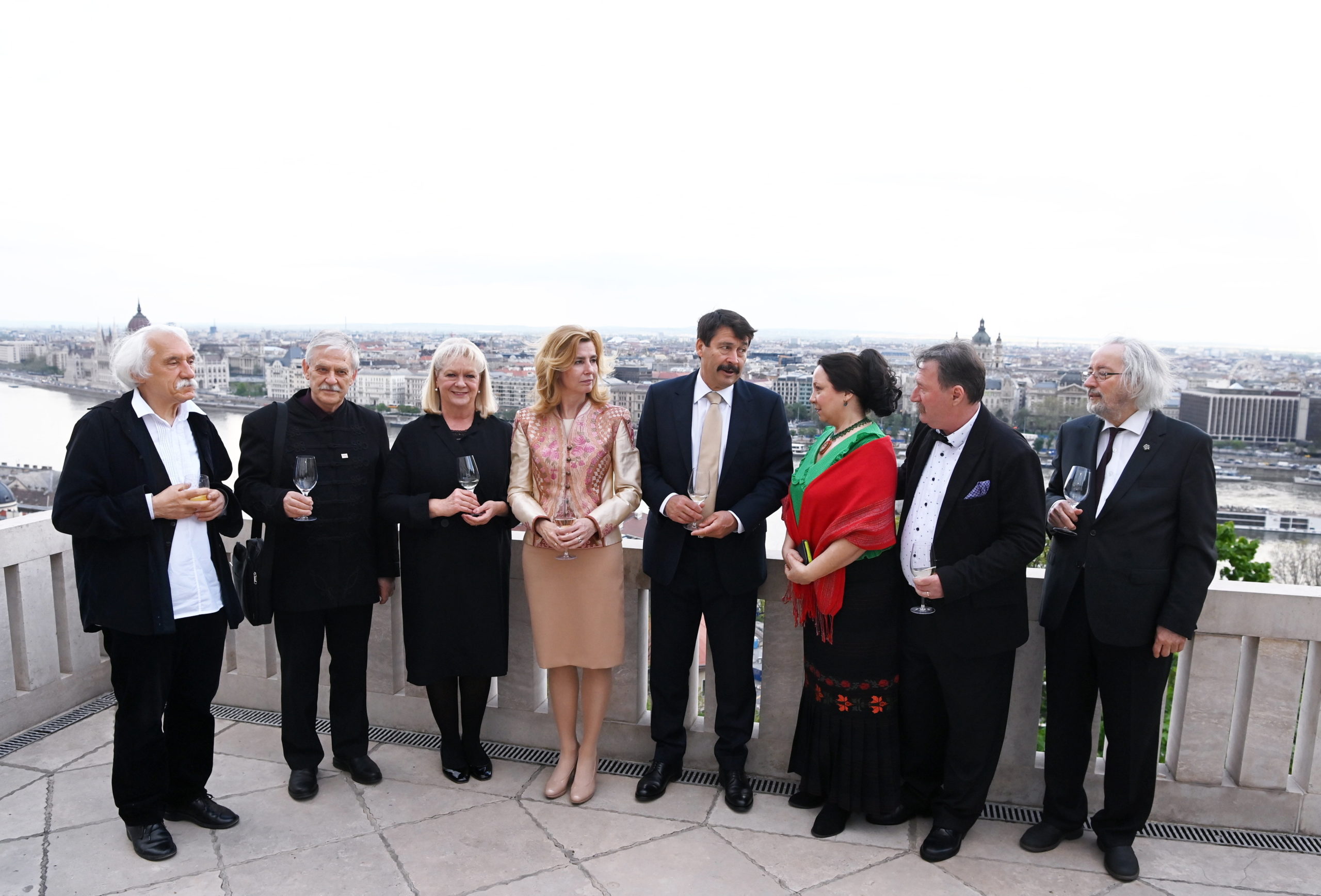 Áder János tiszteletvacsorán fogadta a táncházmozgalom alapítóit