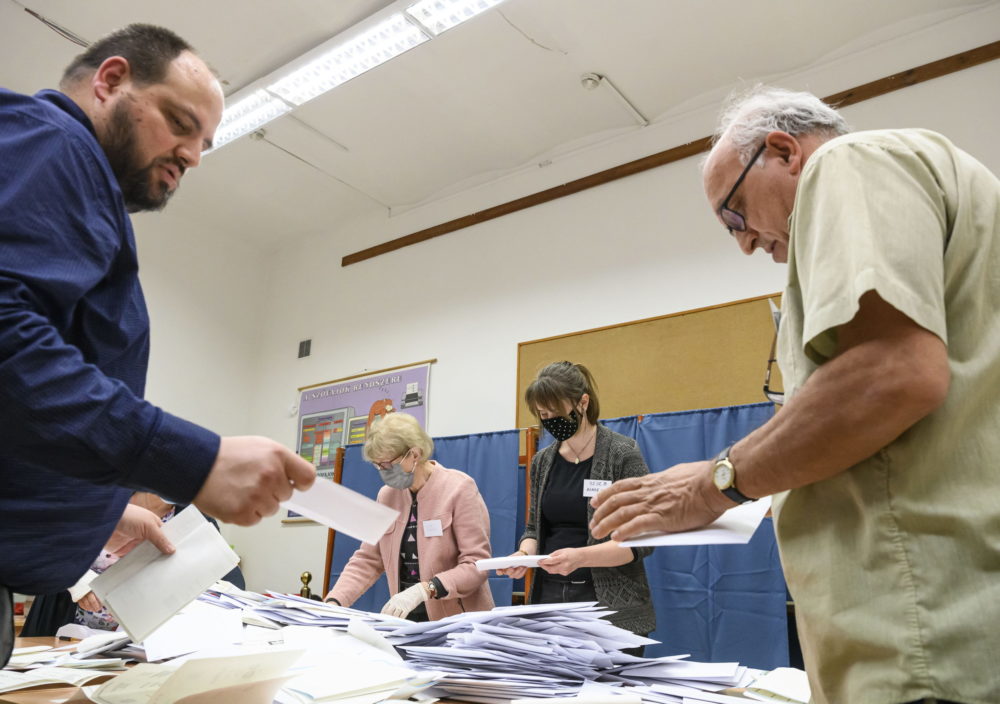 Megérkeztek az országgyűlési választás első eredményei