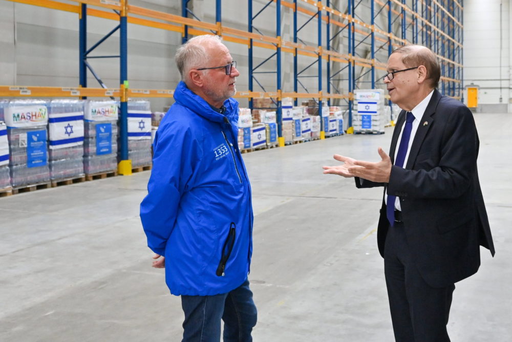 Tízmillió forint értékű segélyszállítmányt küld Izrael Ukrajnába