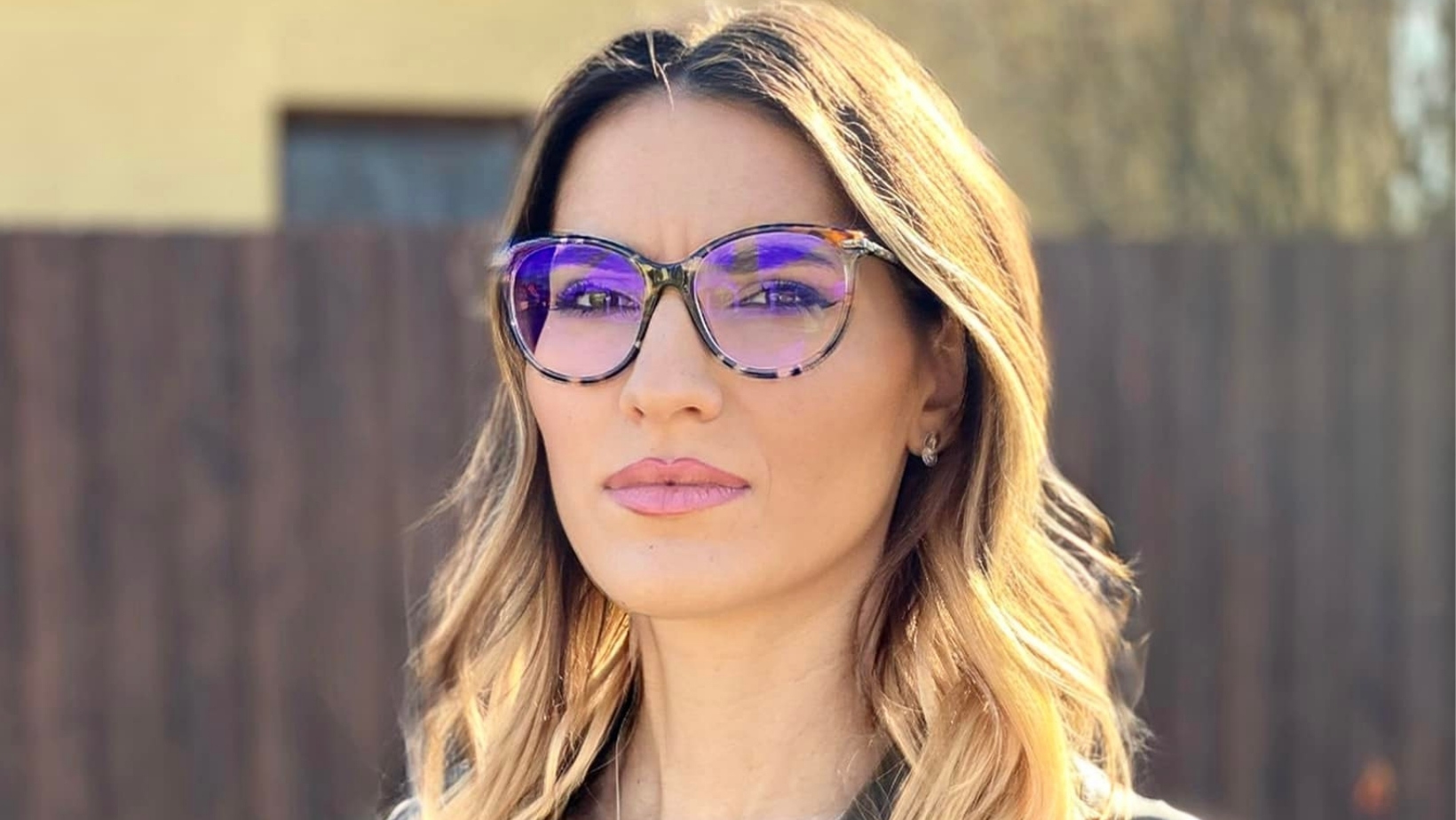 Halálos fenyegetést kapott a népszerű magyar televíziós újságírónő