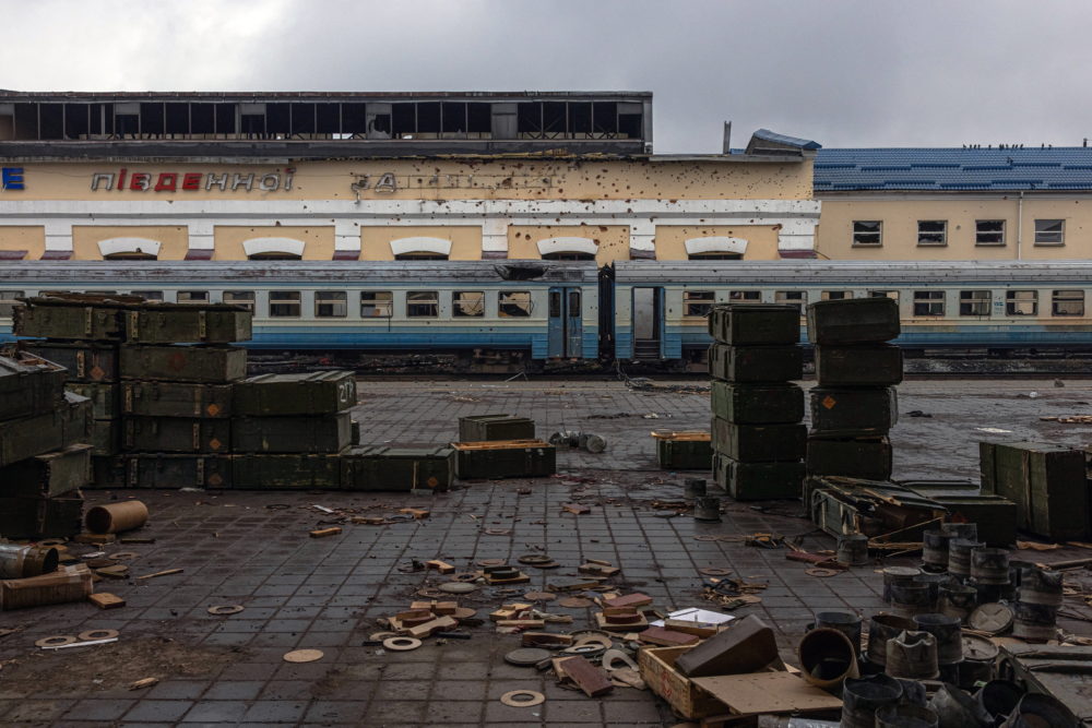 Rakéták csapódtak be egy kelet-ukrajnai vasútállomásnál