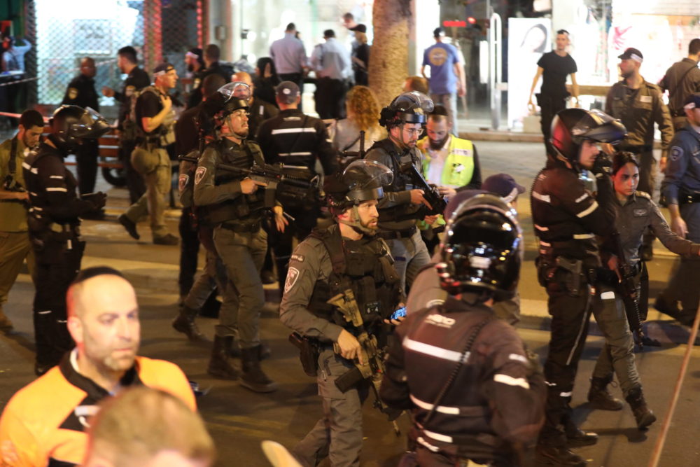 Az izraeli erők lelőtték a Tel-Avivban lövöldöző palesztin fegyverest