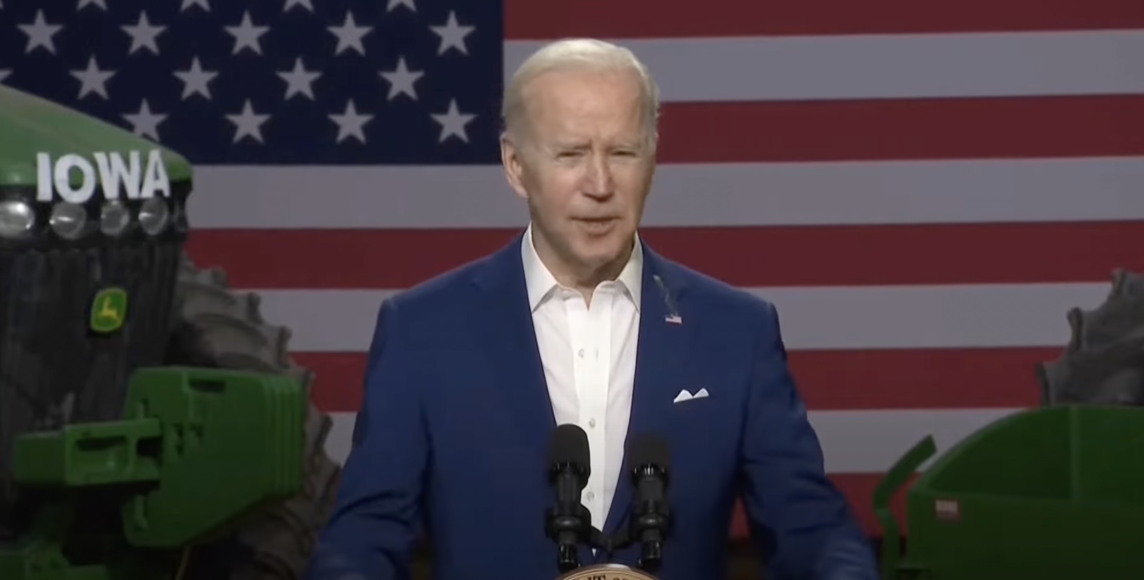 A Fehér Ház cáfolja a hírt, miszerint Bidenre ürített volna egy madár