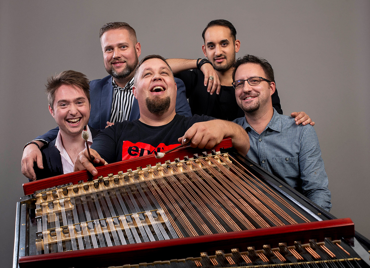 Összeszőtt világok