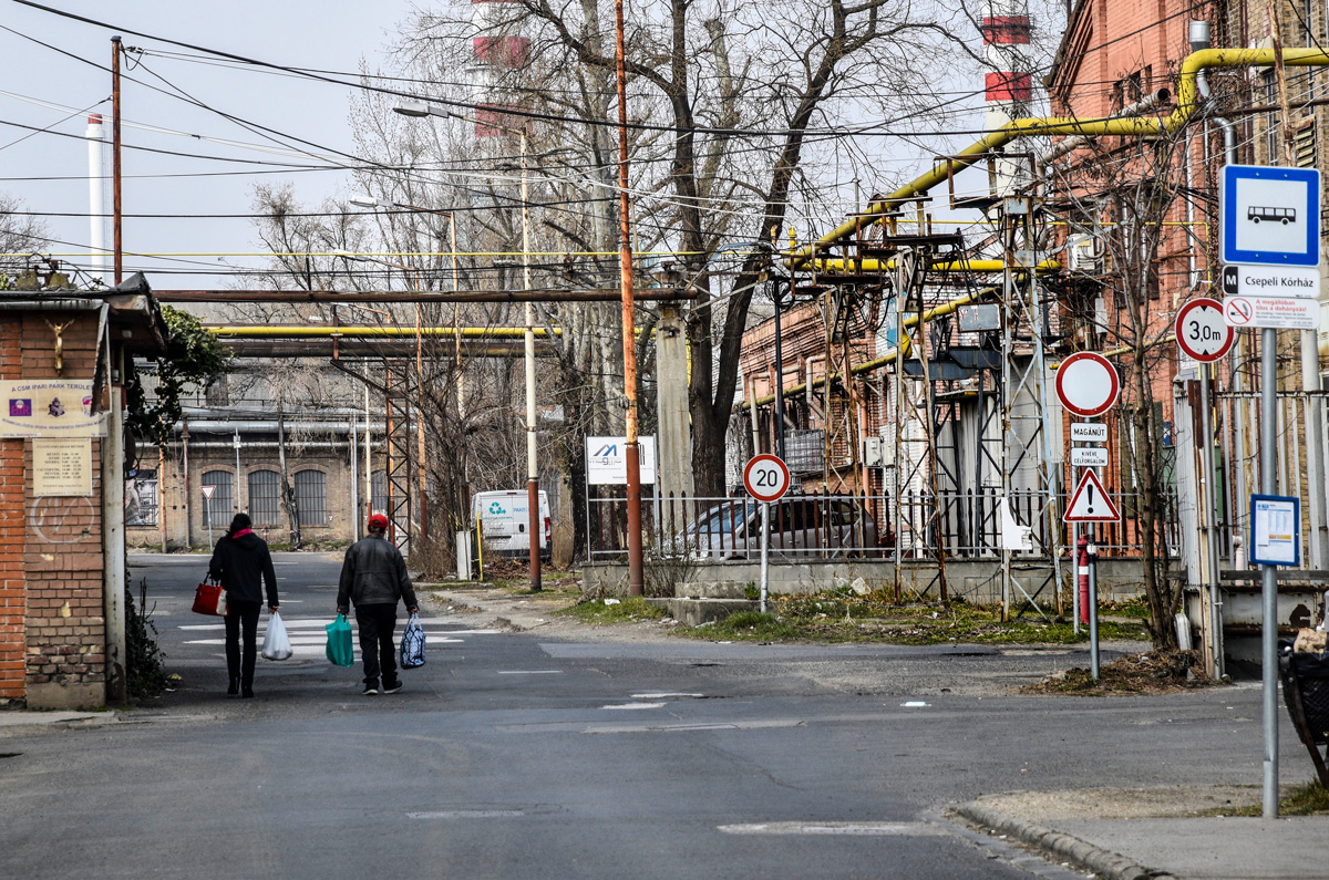 Több tonna világháborús fegyvert és lövedéket találtak Csepelen
