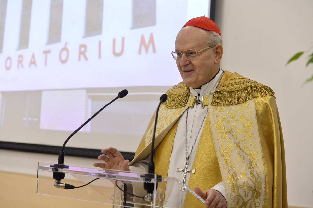 Erdő Péter: a feltámadás fényében felelősek vagyunk egymásért
