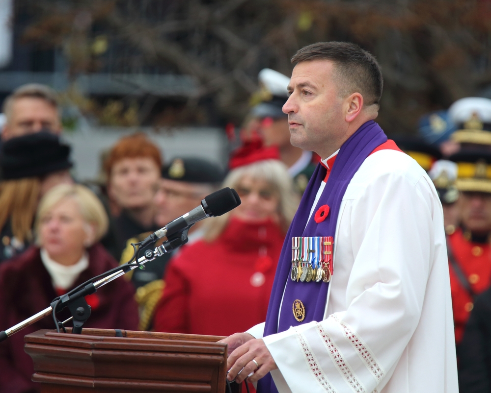Nem lehetne ezentúl tábori lelkész Kanadában