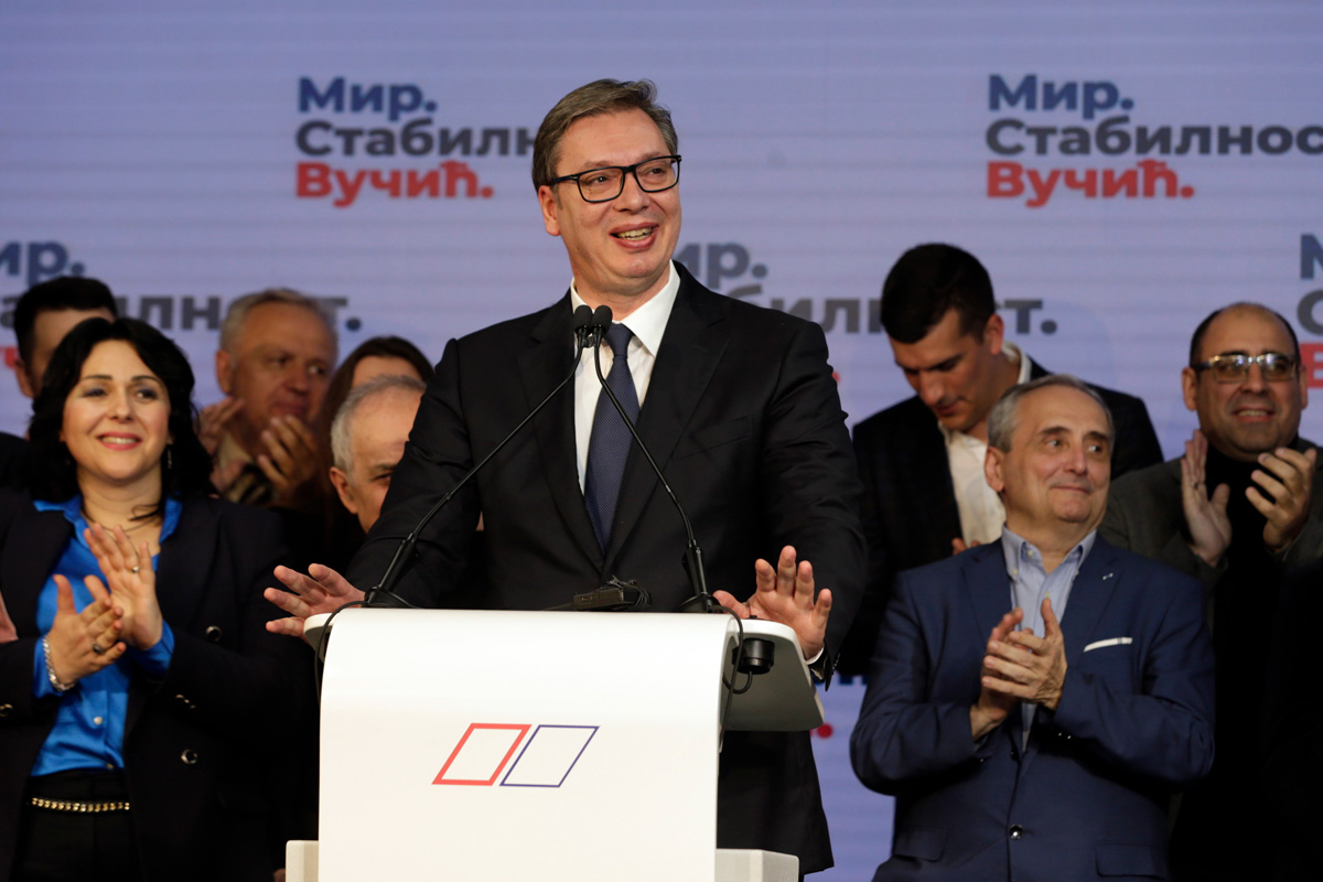 Győzött Aleksandar Vučić pártja, hat magyar képviselő lehet