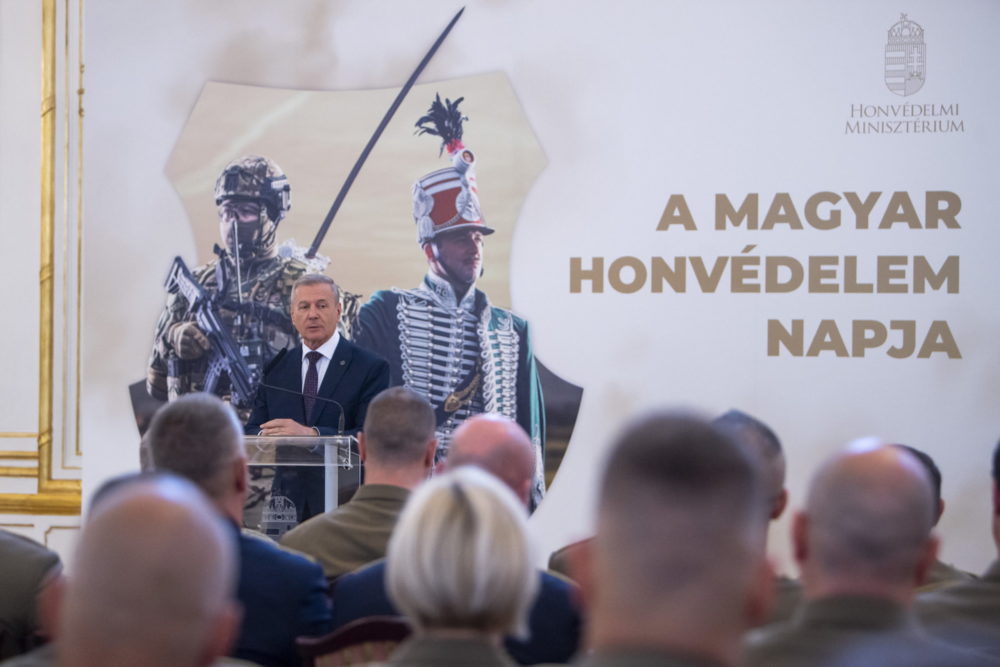 Benkő Tibor: A honvédségre mindig szükség lesz