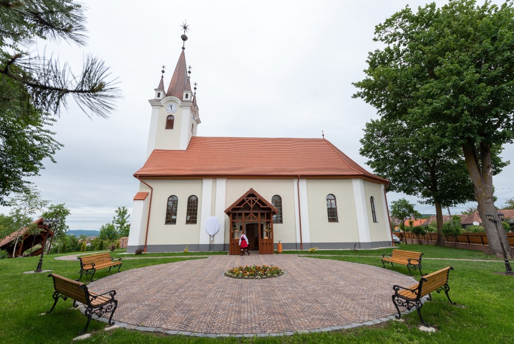 Felújították a nagyernyei református templomot