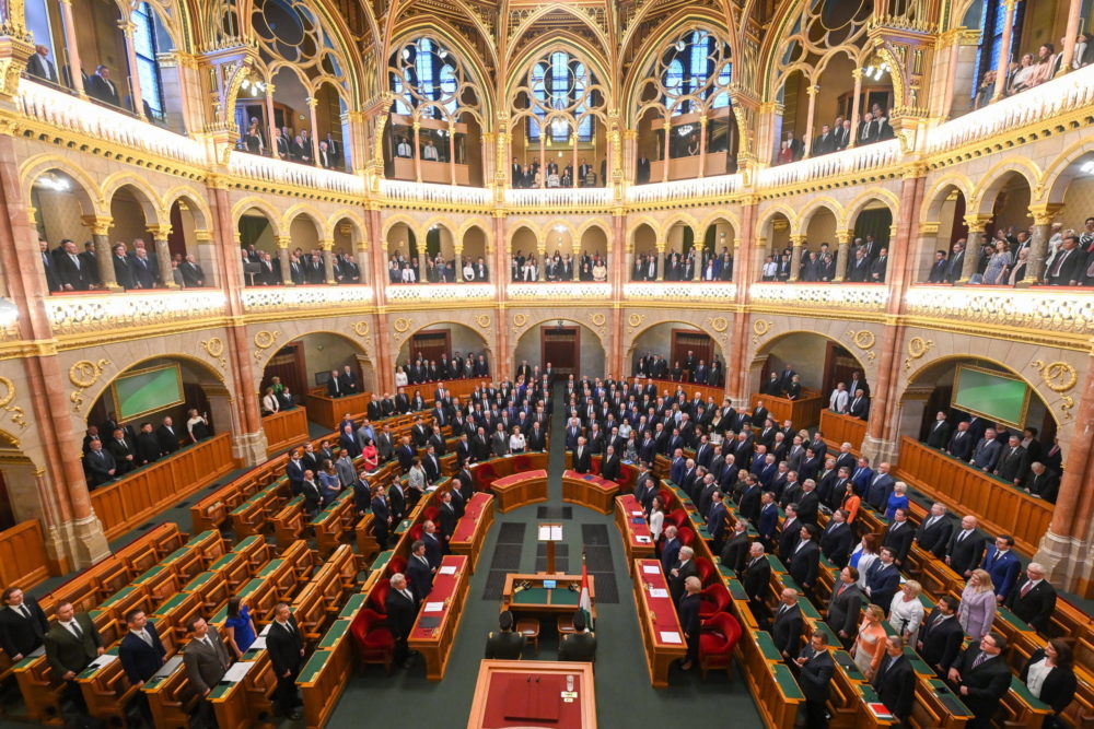 Változhat a honvédelmi és gazdaságfejlesztési törvényjavaslat