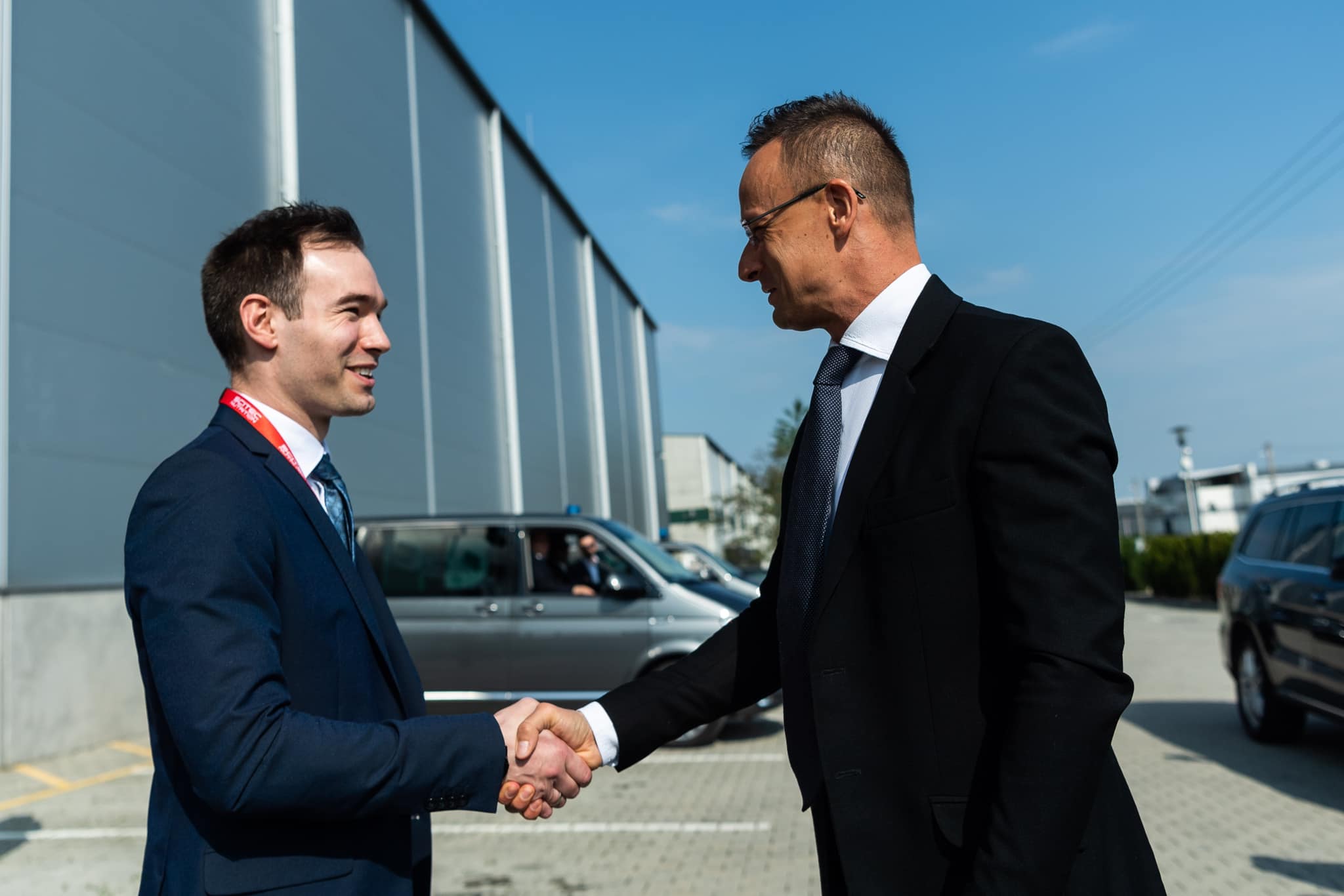 A következő évtized válságai során is meg kell védeni az eredményeket