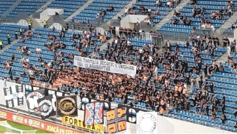 Újra kell játszani a magyarellenes rigmusok miatt megszakított mérkőzést