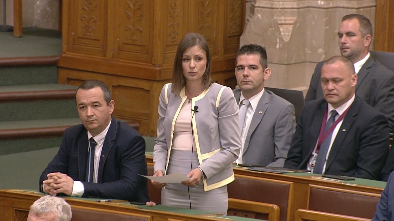 A Mi Hazánk szívhangtörvényt javasol