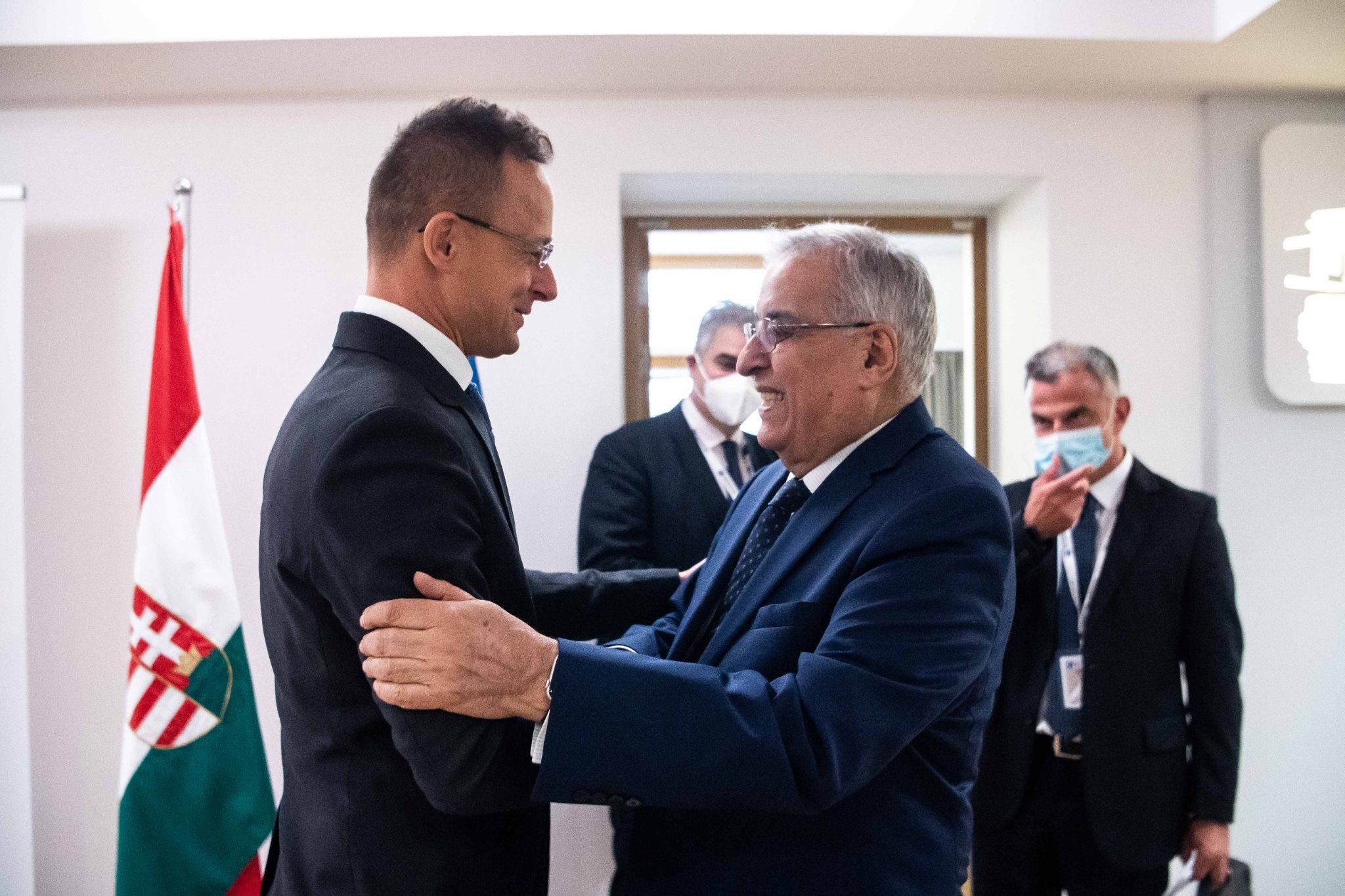 Magyarország továbbra is helyben segít a Közel-Keleten