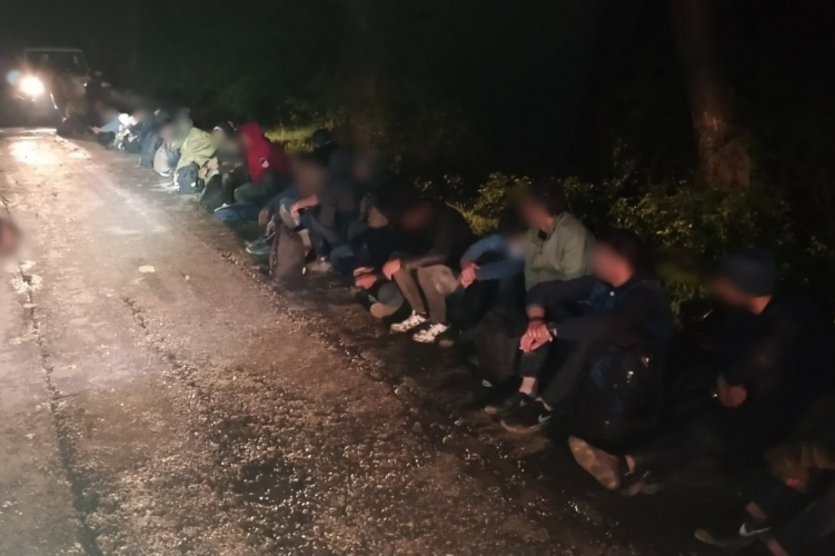 Folyamatosan próbálkoznak az illegális migránsok
