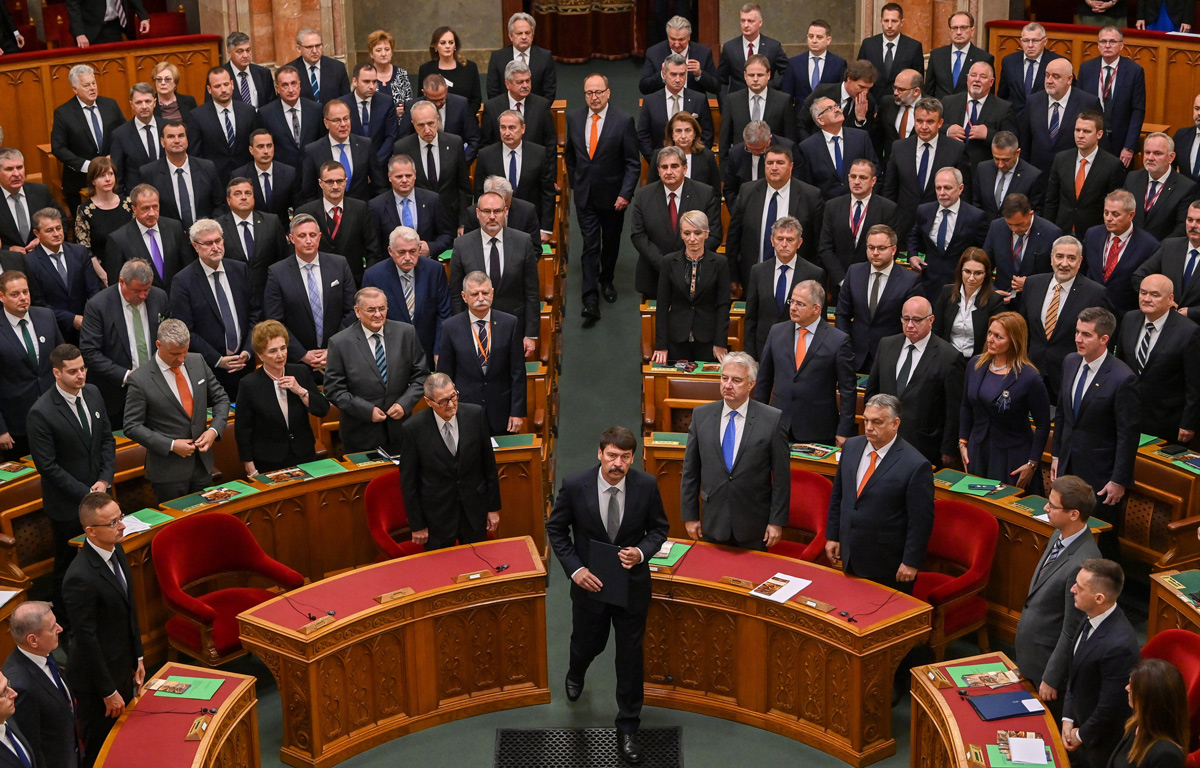 Letették esküjüket az országgyűlési képviselők