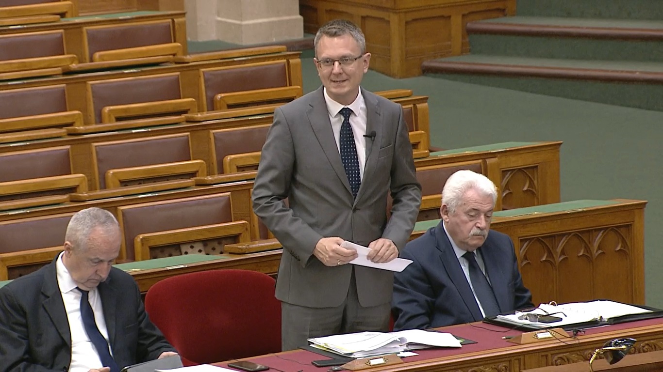 Rétvári Bence: Gyurcsány Ferenc fasiszta tagozata lett a Jobbik